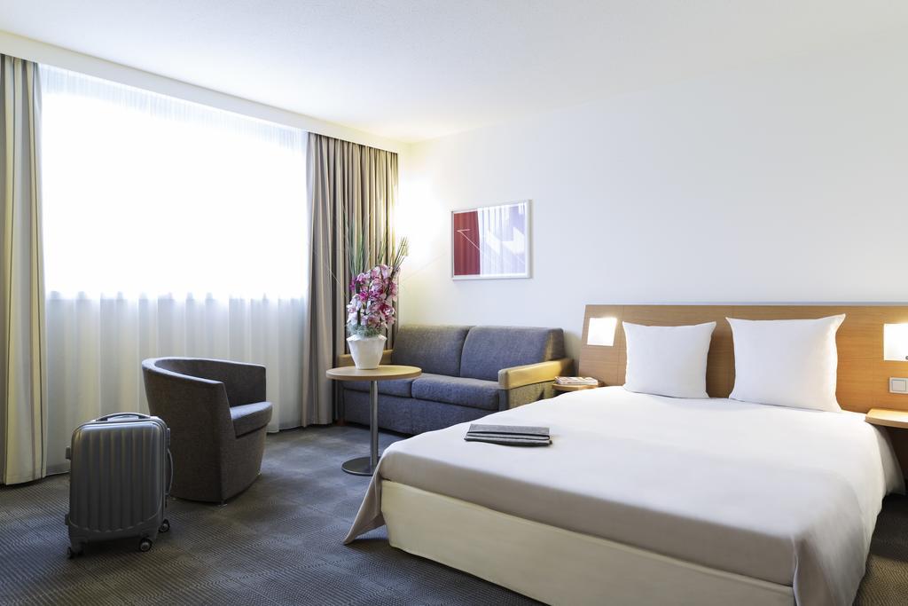 Novotel Frankfurt City Франкфурт-на-Майні Екстер'єр фото