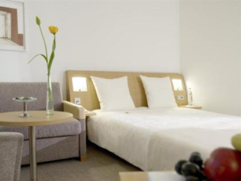 Novotel Frankfurt City Франкфурт-на-Майні Екстер'єр фото